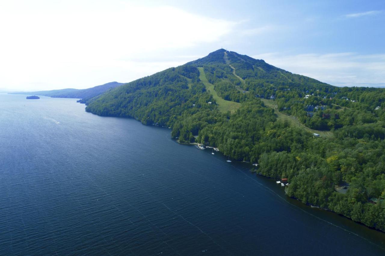 ホテル Destination Owl'S Head - Mtn Haus Mansonville エクステリア 写真