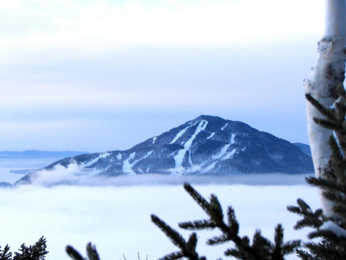 ホテル Destination Owl'S Head - Mtn Haus Mansonville エクステリア 写真